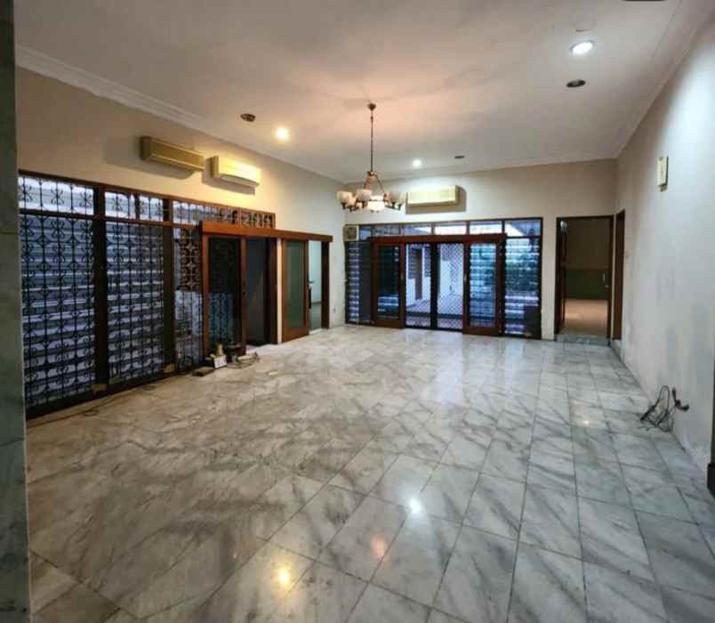 dijual rumah kertajaya indah