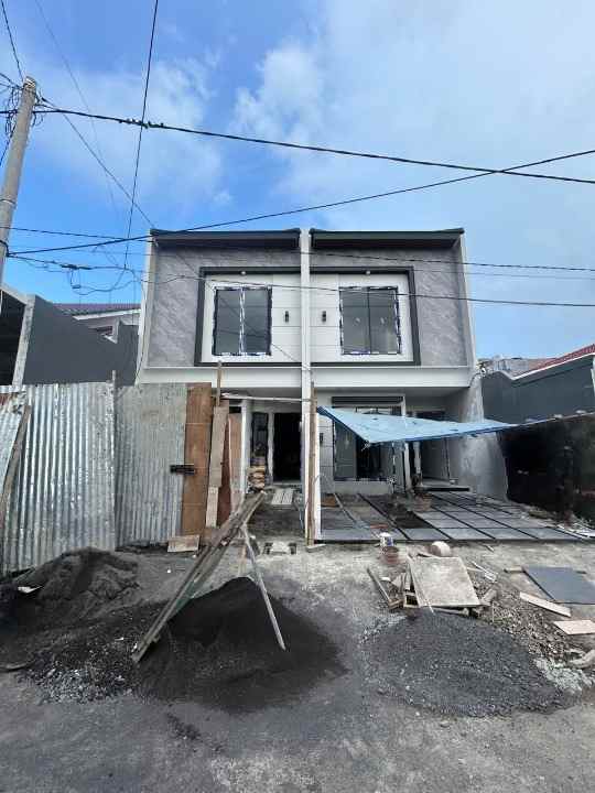 dijual rumah klampis semolo barat