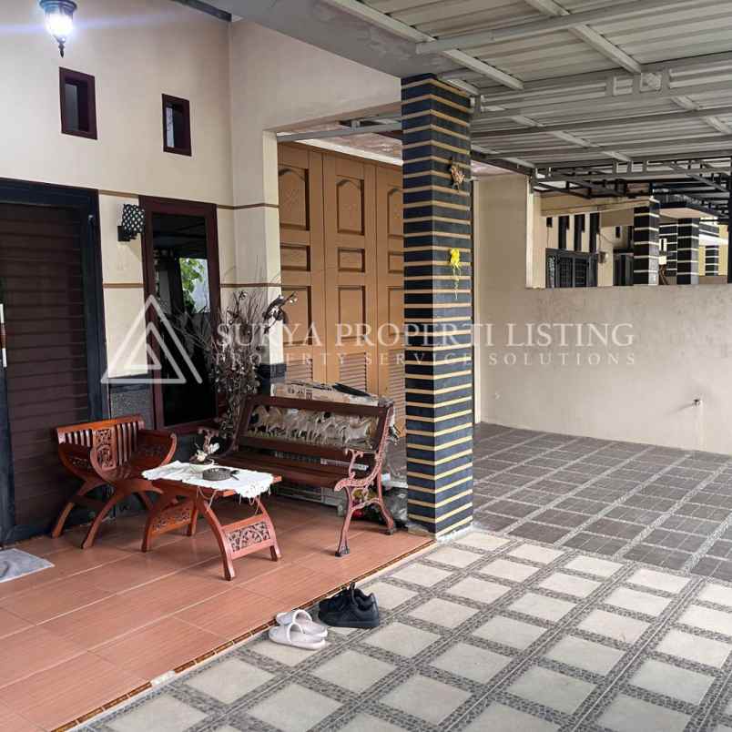 dijual rumah komplek griya permata sari medan selang