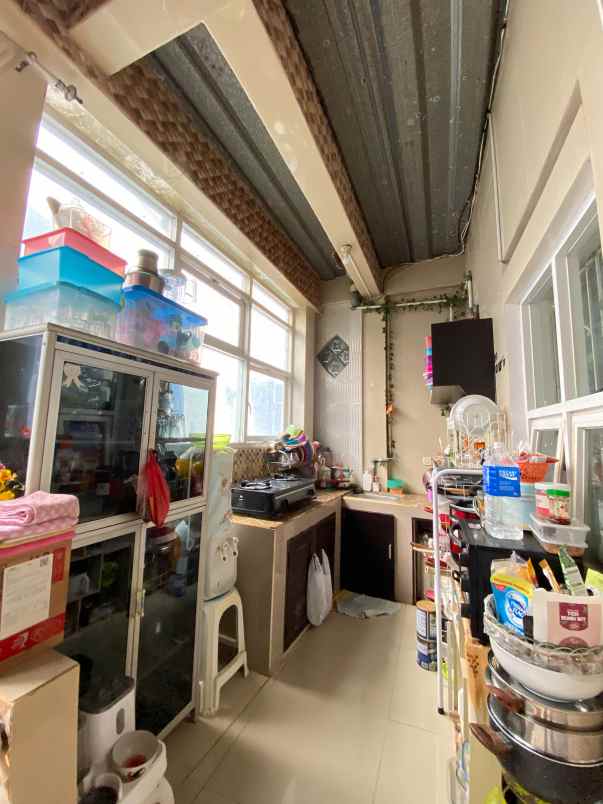 dijual rumah komplek griya pratama asri