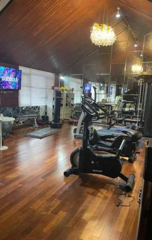 dijual rumah komplek perumahan permata