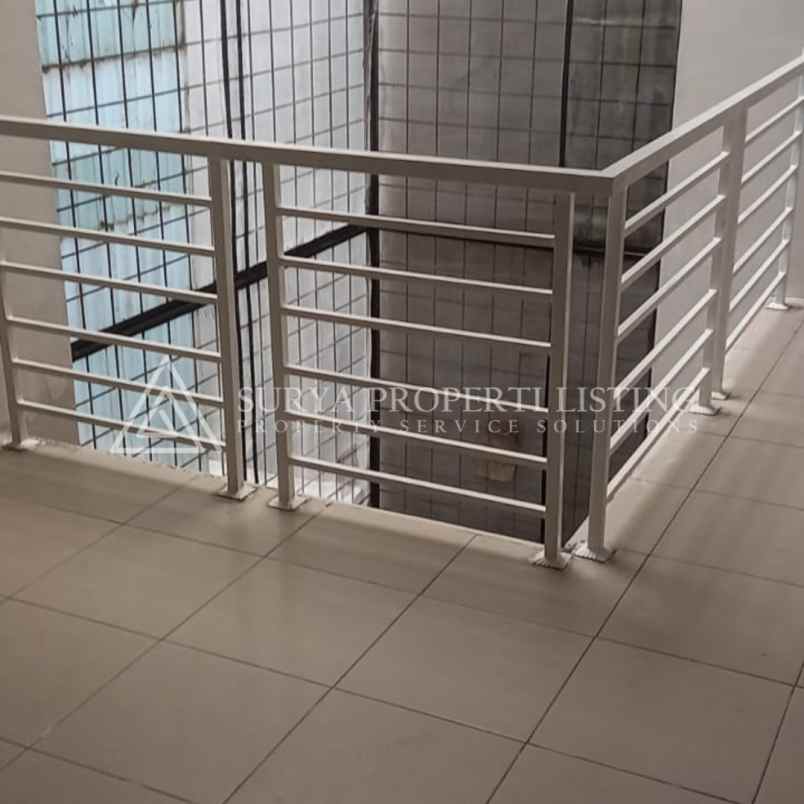 dijual rumah komplek villa zeqita residence