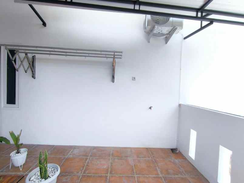 dijual rumah kost premium sigura gura kota malang