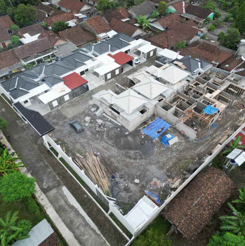 dijual rumah kringinan selomartani