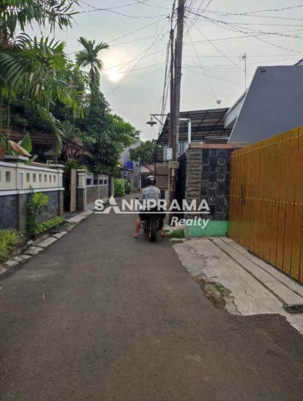 dijual rumah kukusan beji depok