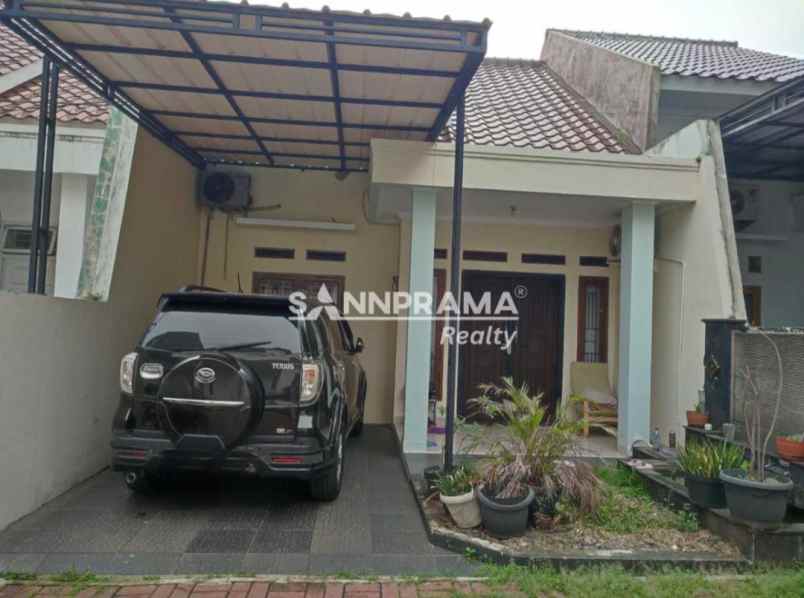 dijual rumah kukusan beji depok