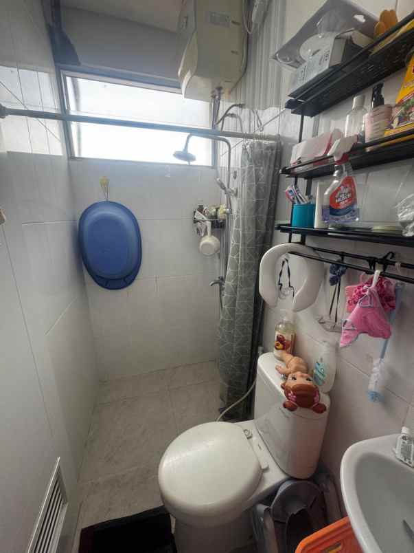 dijual rumah lengkong gudang serpong