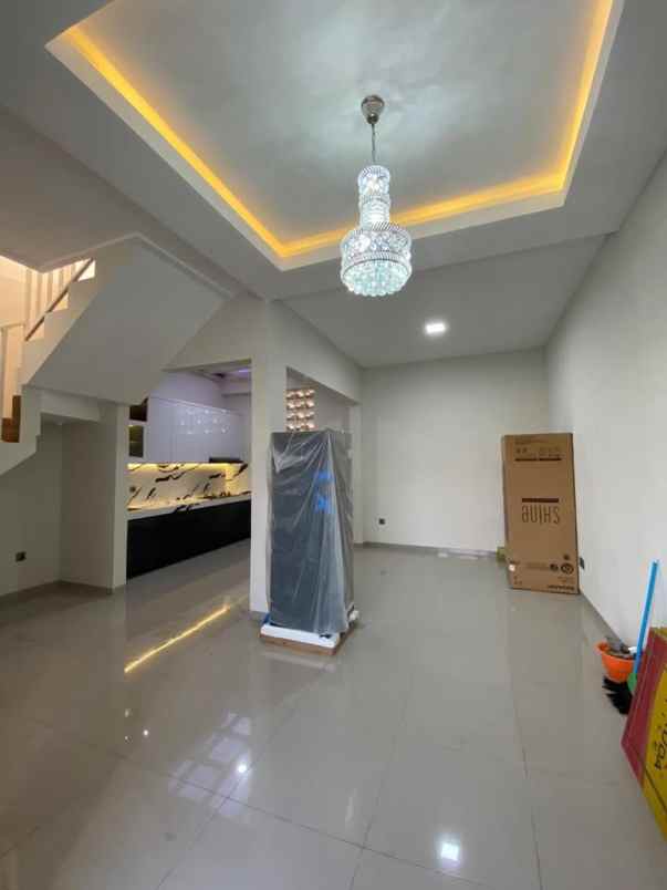 dijual rumah lokasi ikan tombro lowokwaru malang