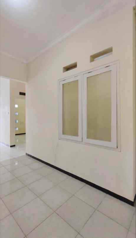 dijual rumah lokasi jalan ikan ikan kota malang