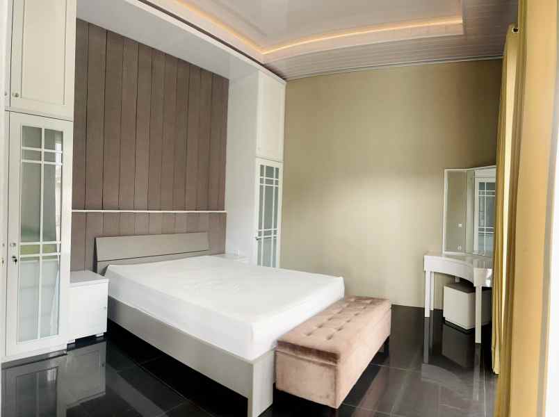 dijual rumah lokasi pbi araya kota malang