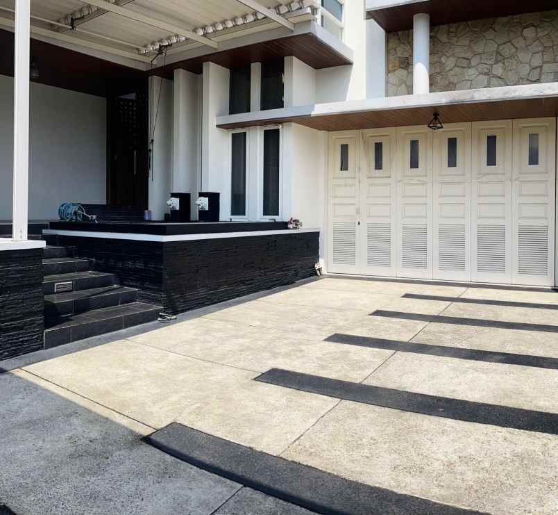 dijual rumah lokasi pbi araya kota malang