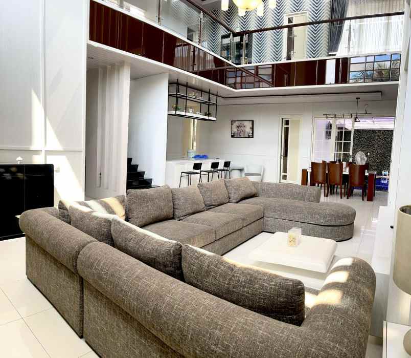 dijual rumah lokasi pbi araya kota malang