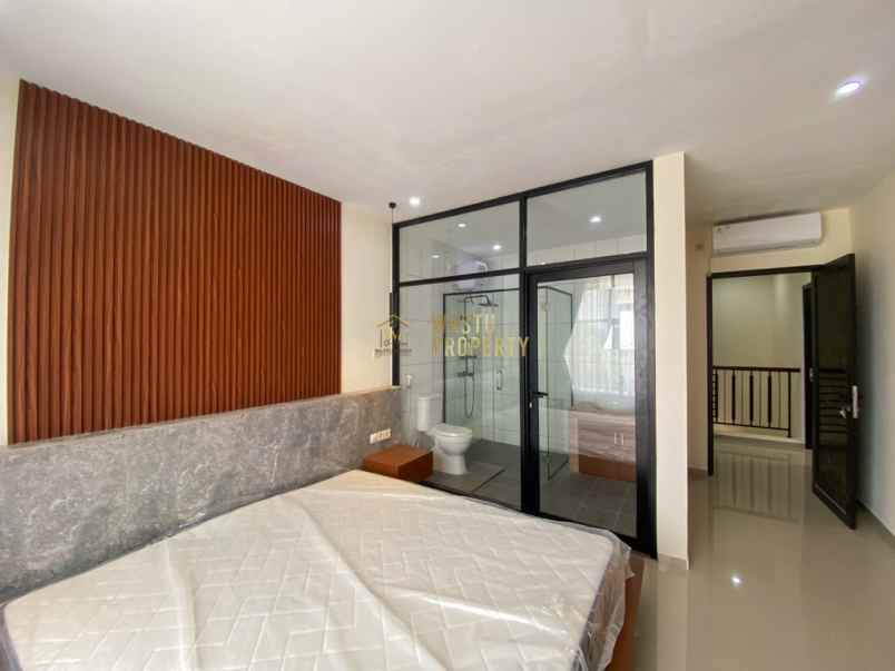 dijual rumah maguwoharjo