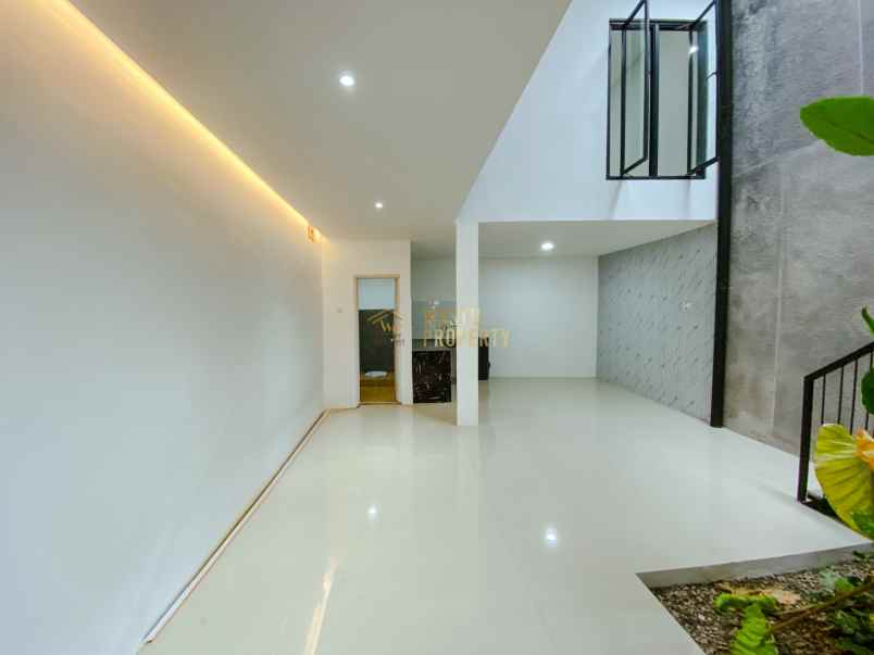 dijual rumah maguwoharjo depok sleman