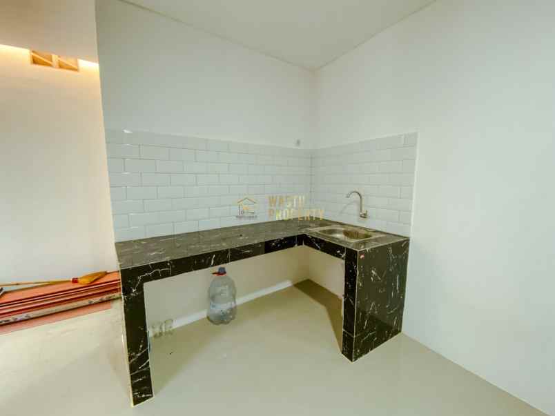 dijual rumah maguwoharjo depok sleman