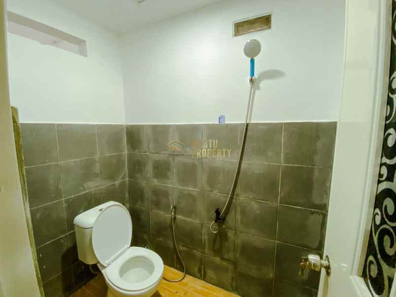 dijual rumah maguwoharjo depok sleman