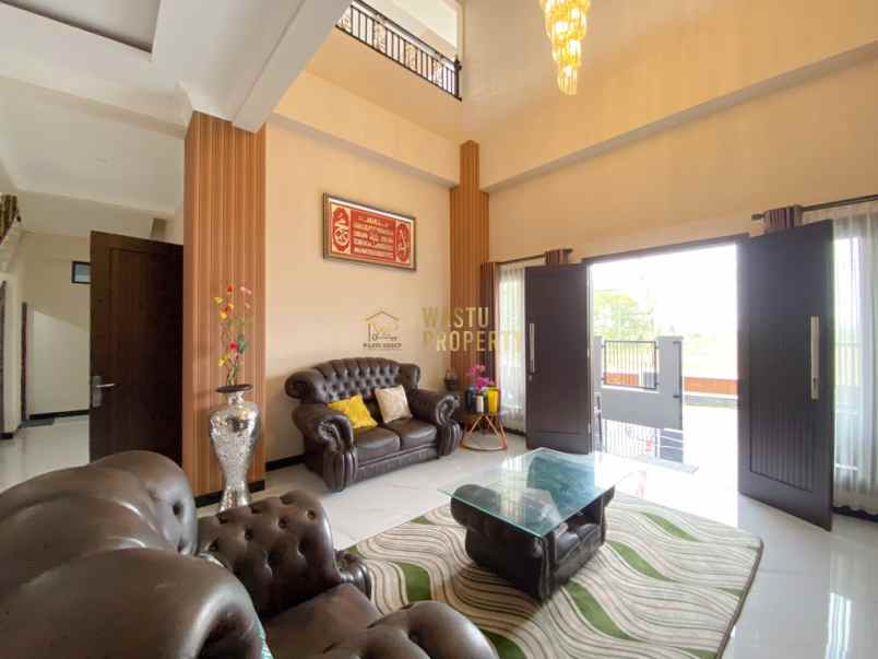 dijual rumah maguwoharjo depok sleman