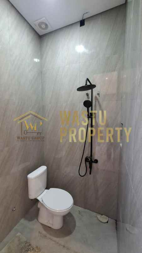 dijual rumah maguwoharjo depok sleman