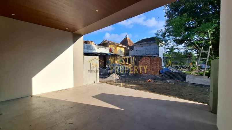 dijual rumah maguwoharjo depok sleman