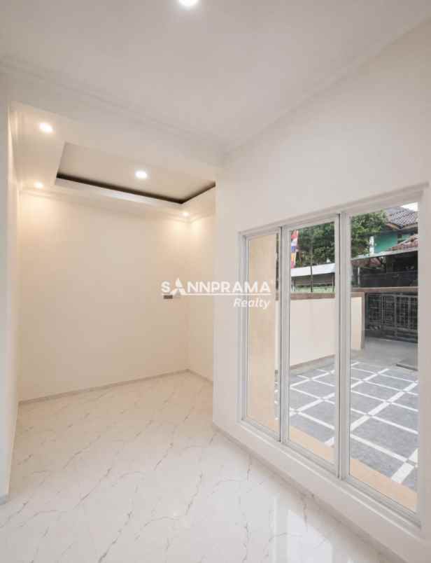 dijual rumah mampang pancoran mas depok