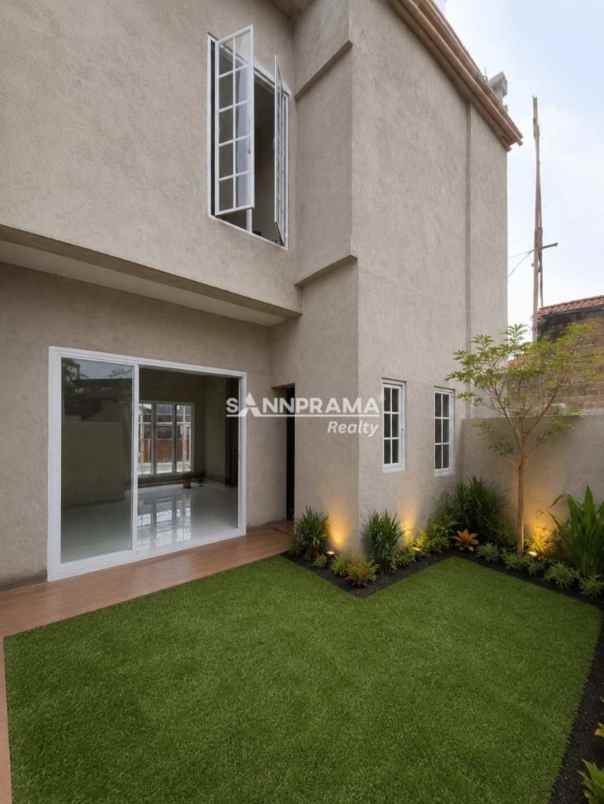 dijual rumah mampang pancoran mas depok