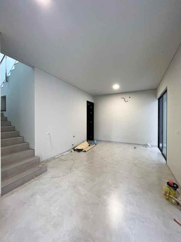 dijual rumah manyar tirtoasri surabaya