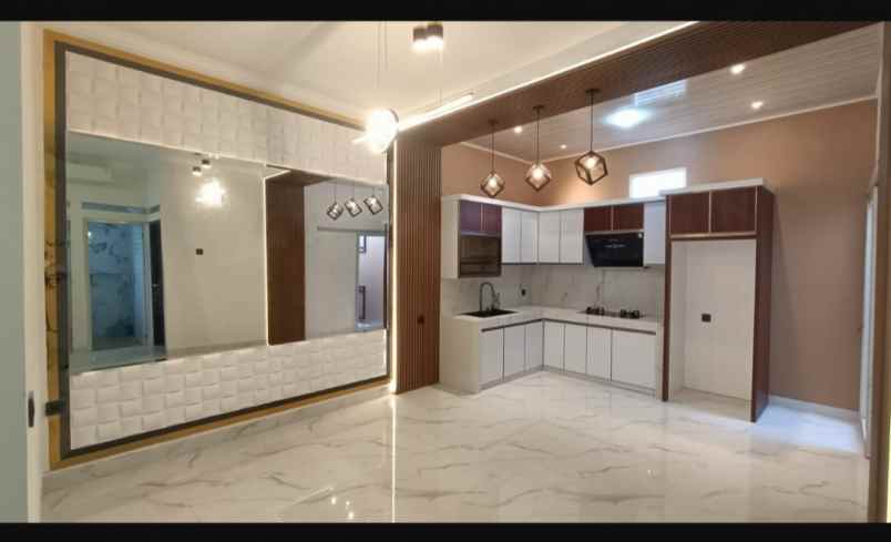 dijual rumah margahayu