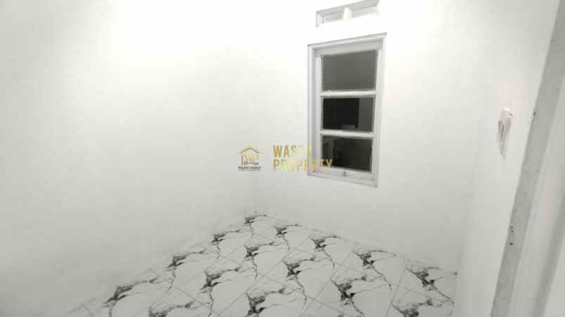 dijual rumah margodadi