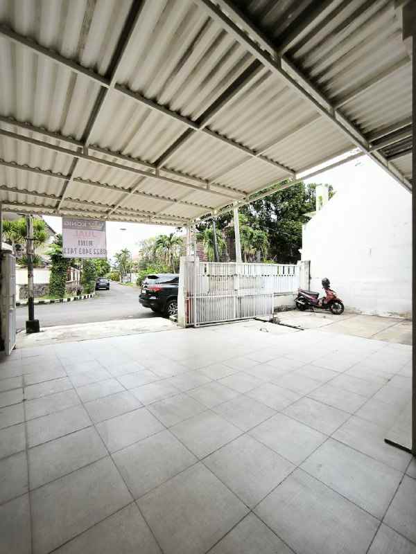 dijual rumah margorejo indah