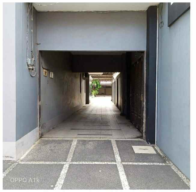 dijual rumah mewah dgn kolam renang di ciracas jaktim