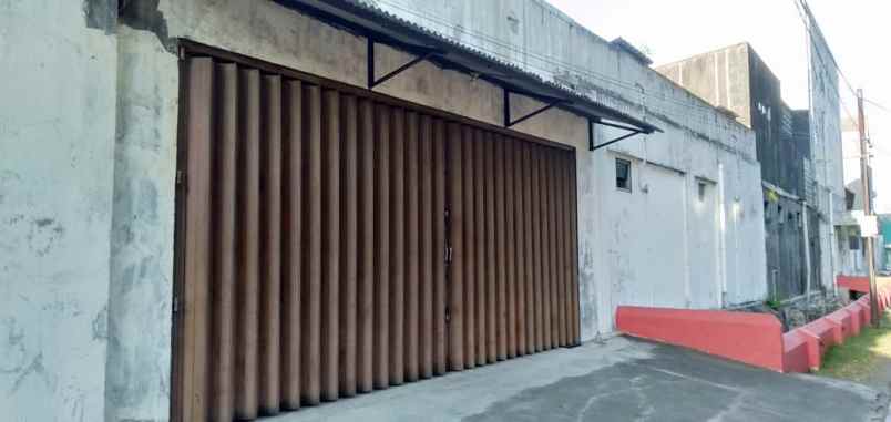dijual rumah mewah di baron solo