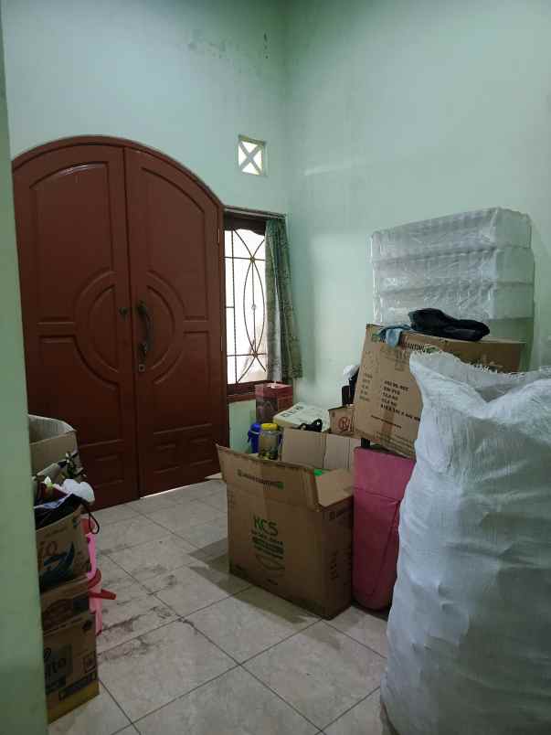 dijual rumah mulyosari