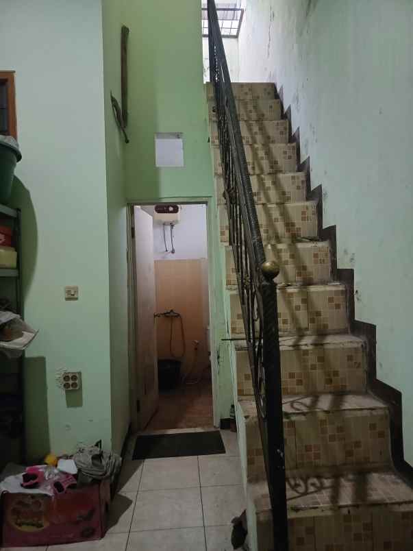 dijual rumah mulyosari