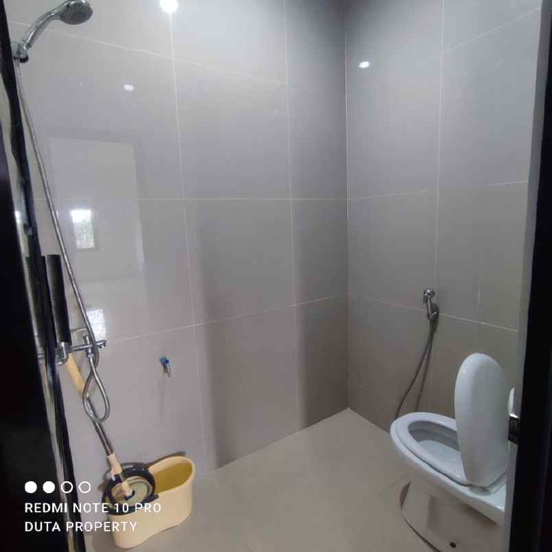 dijual rumah murah strategis di gunung batu pasteur