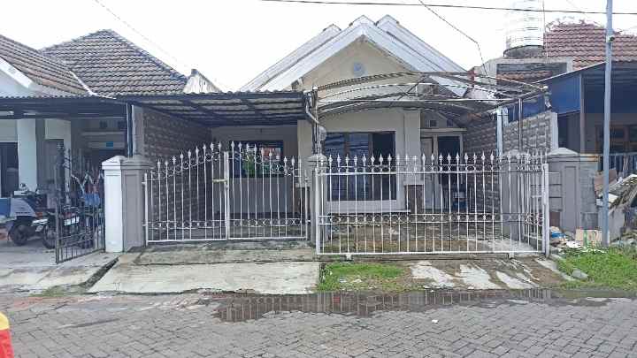 dijual rumah nirwana executif