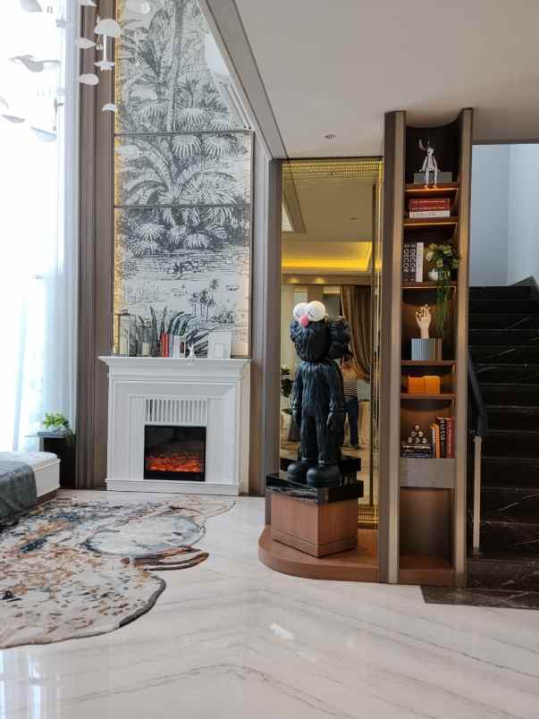 dijual rumah pakuwon city