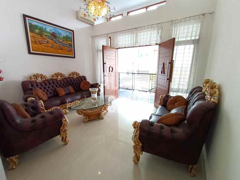 dijual rumah palmerah jakarta pusat
