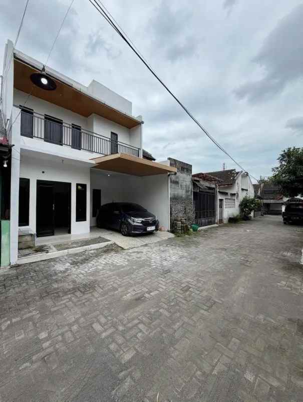dijual rumah pamella 7