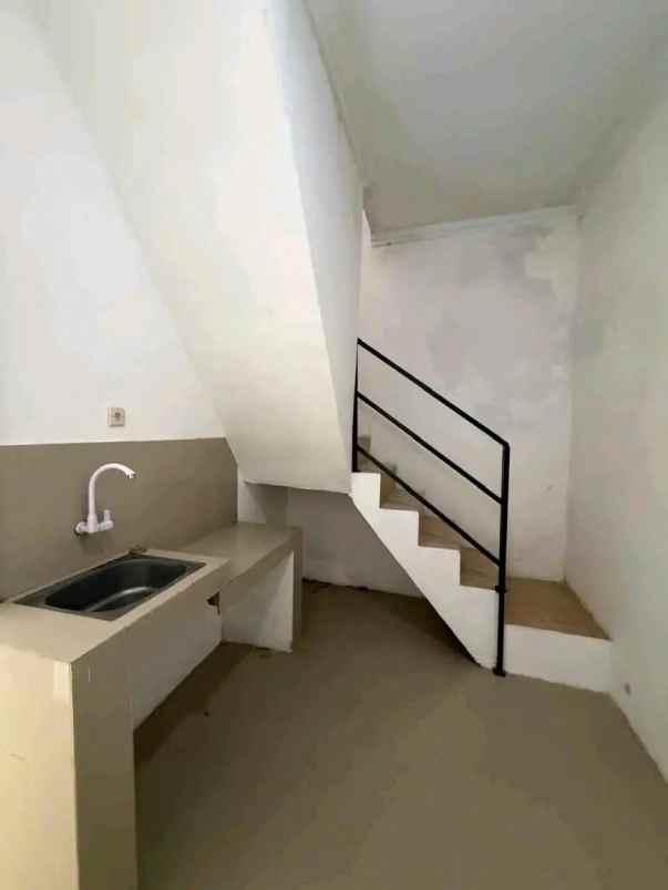 dijual rumah pamella 7