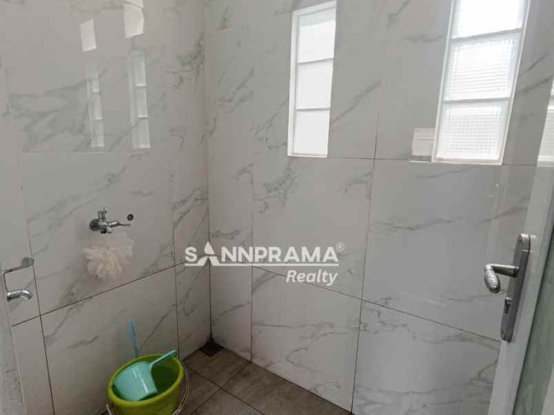 dijual rumah pancoran mas