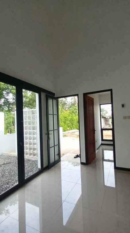 dijual rumah pandanlandung bandulan