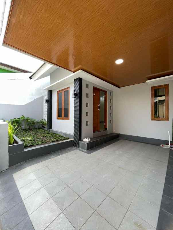 dijual rumah pandowo harjo sleman