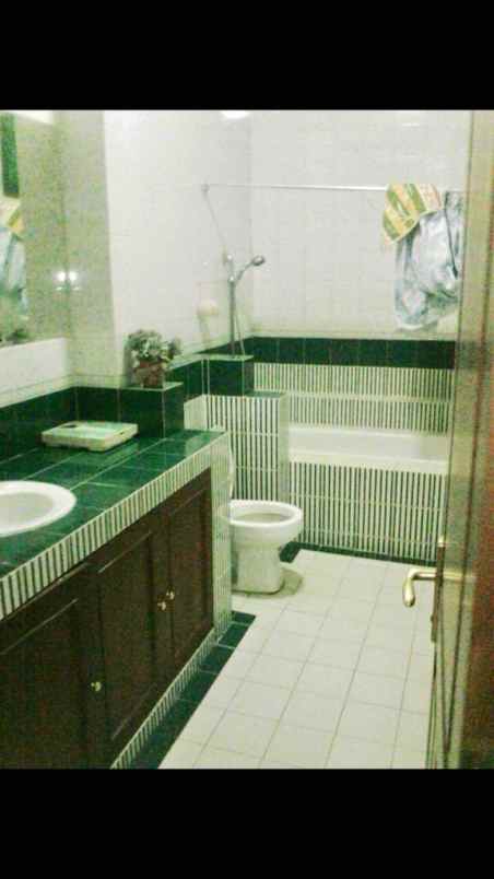 dijual rumah pantai mentari