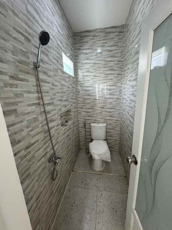 dijual rumah pantai mentari