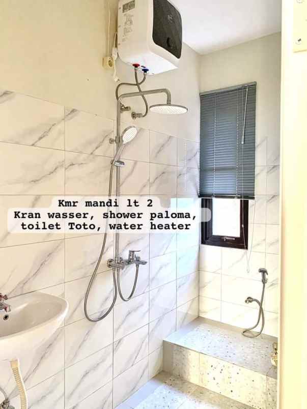 dijual rumah pasir jati