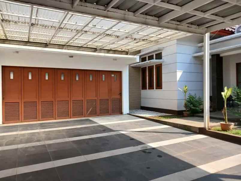 dijual rumah pekayon
