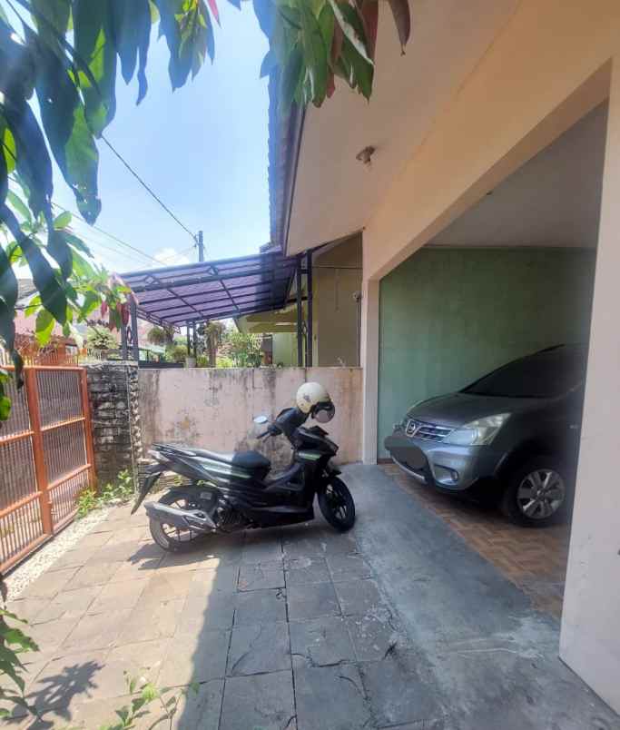 dijual rumah pekayon