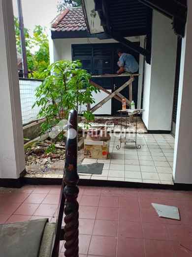 dijual rumah pekayon jaya