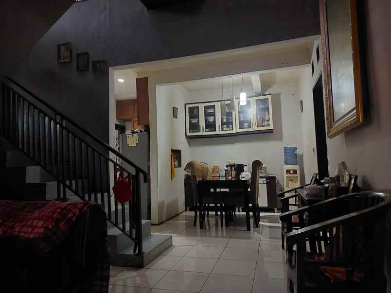 dijual rumah perigi