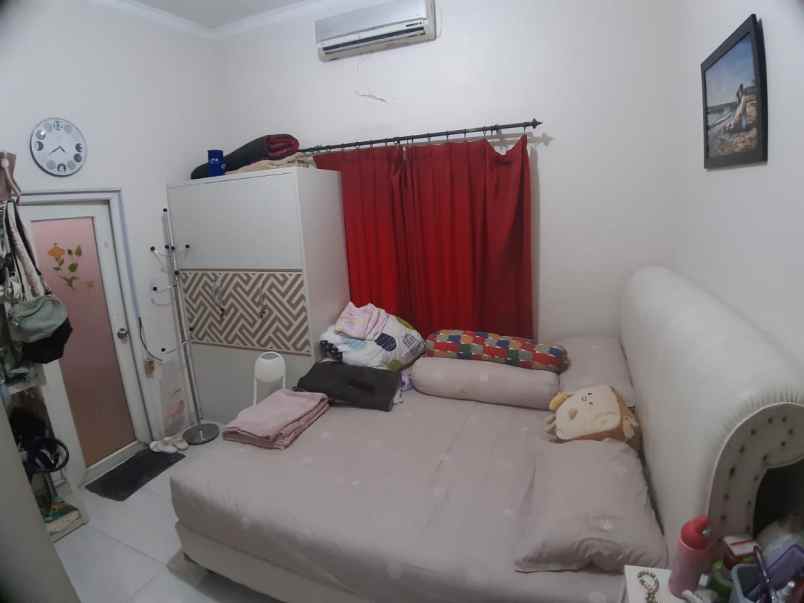 dijual rumah permata depok regency